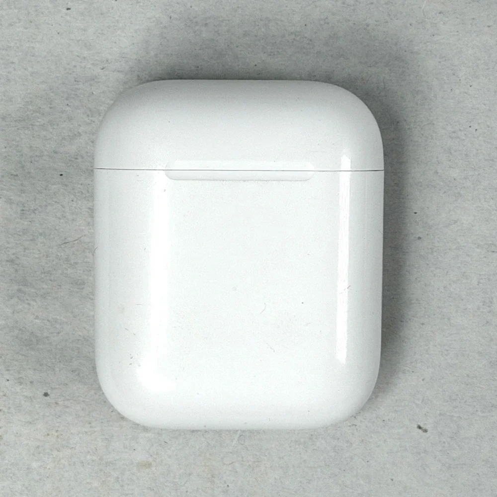 Apple AirPods 2nd Generation White Wireless Bluetooth Earbuds / EMC2862 / Tested